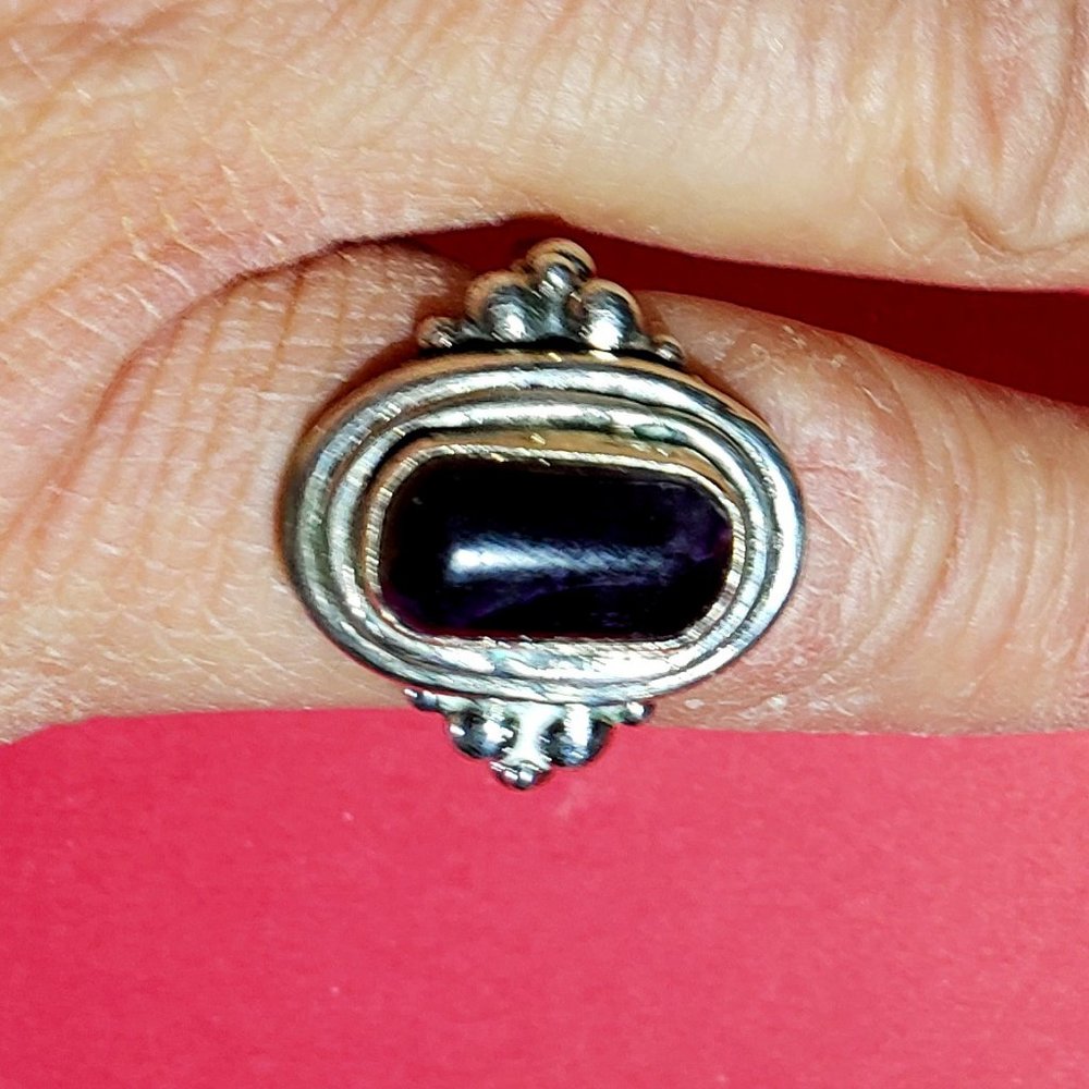 Vintage 925 Deep Purple Amethyst Cabocho Ring